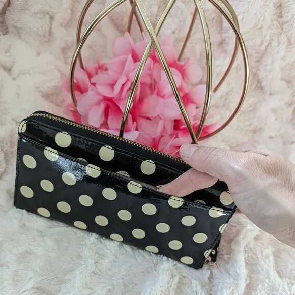 Kate Spade polka dot zippy wallet, black and white, EUC - Picture 2 of 6